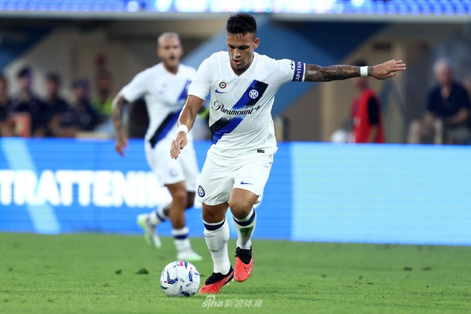 社交媒体上 社交媒体上